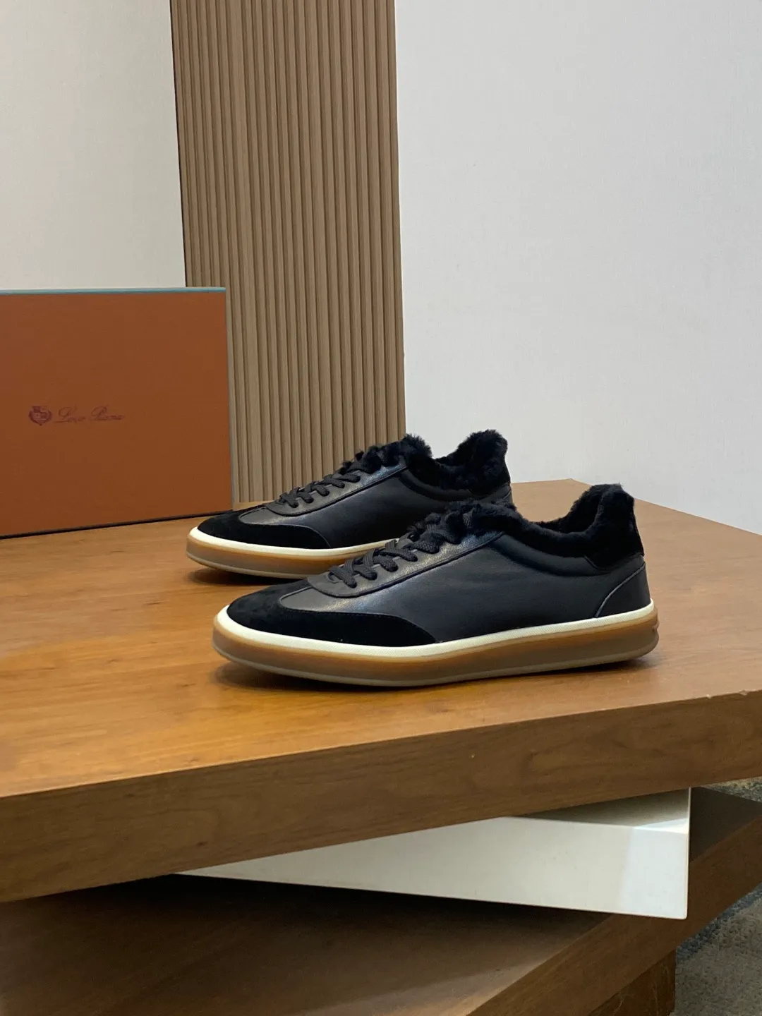Men's men's shoes💰740 Loro Piana - Classic casual wool shoes, men's lace-up casual shoes and sneakers, high-quality lightweight and comfortable fabrics, suitable for outdoor leisure, the color scheme is young and energetic, great with sportswear or casual suits! Code number: 39-44 (45, 46, can be customized)